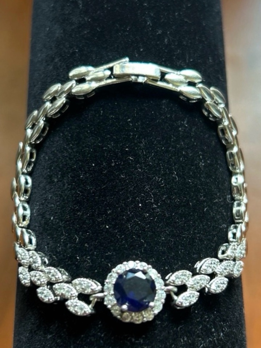 Elegant Silver Tone Bracelet with Blue Center Stone 7”